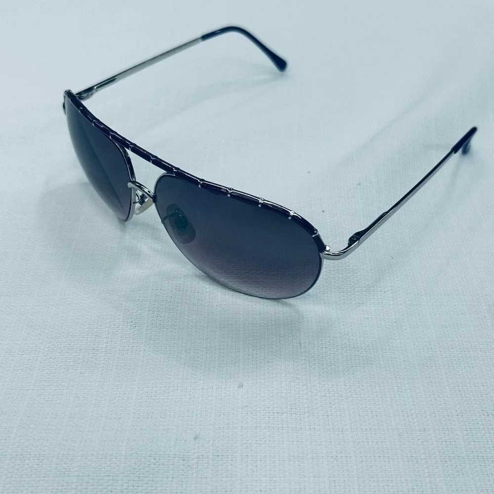 American Eagle Outfitters gently pre
